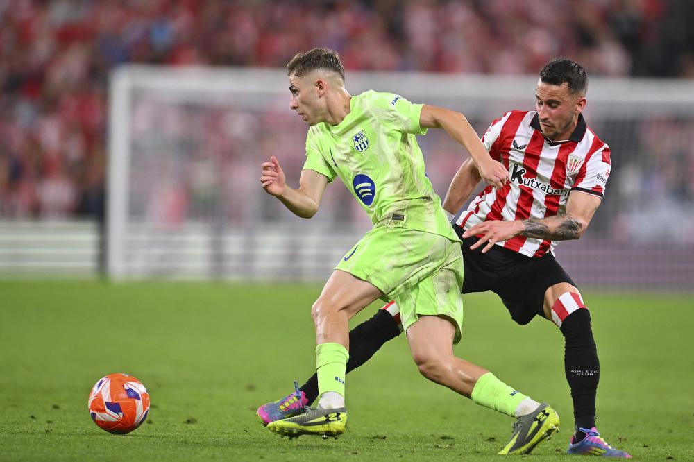 跟队记者：切尔西目前没打算外租门将约恩森